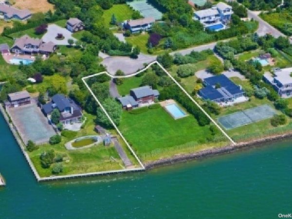 5 Bayberry Lane, Remsenburg, NY 11960