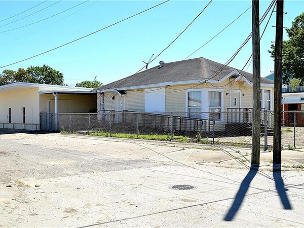 609 1ST Avenue, Harvey, LA 70058