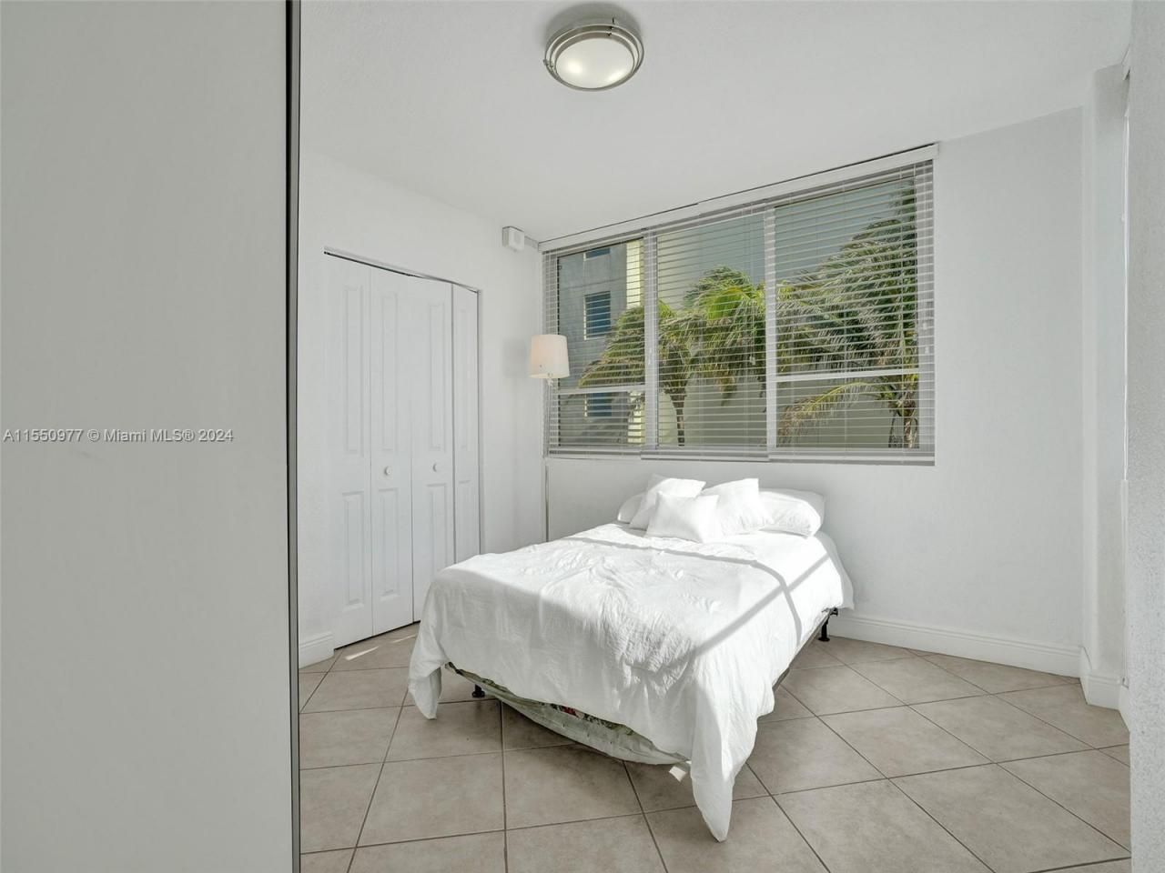 5005 Collins Ave, Unit 725, Miami Beach, FL 33140 Photo