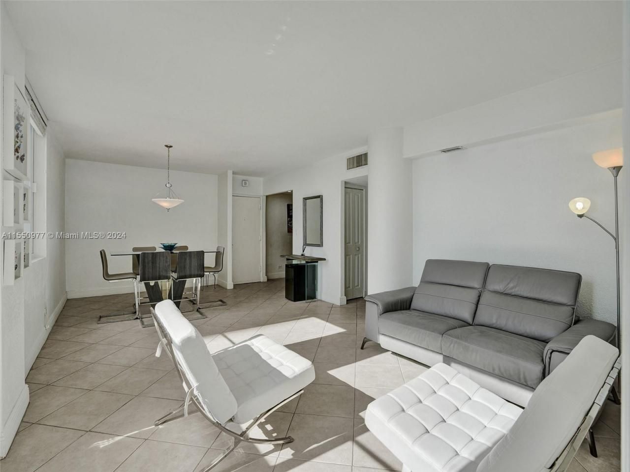 5005 Collins Ave, Unit 725, Miami Beach, FL 33140 Photo