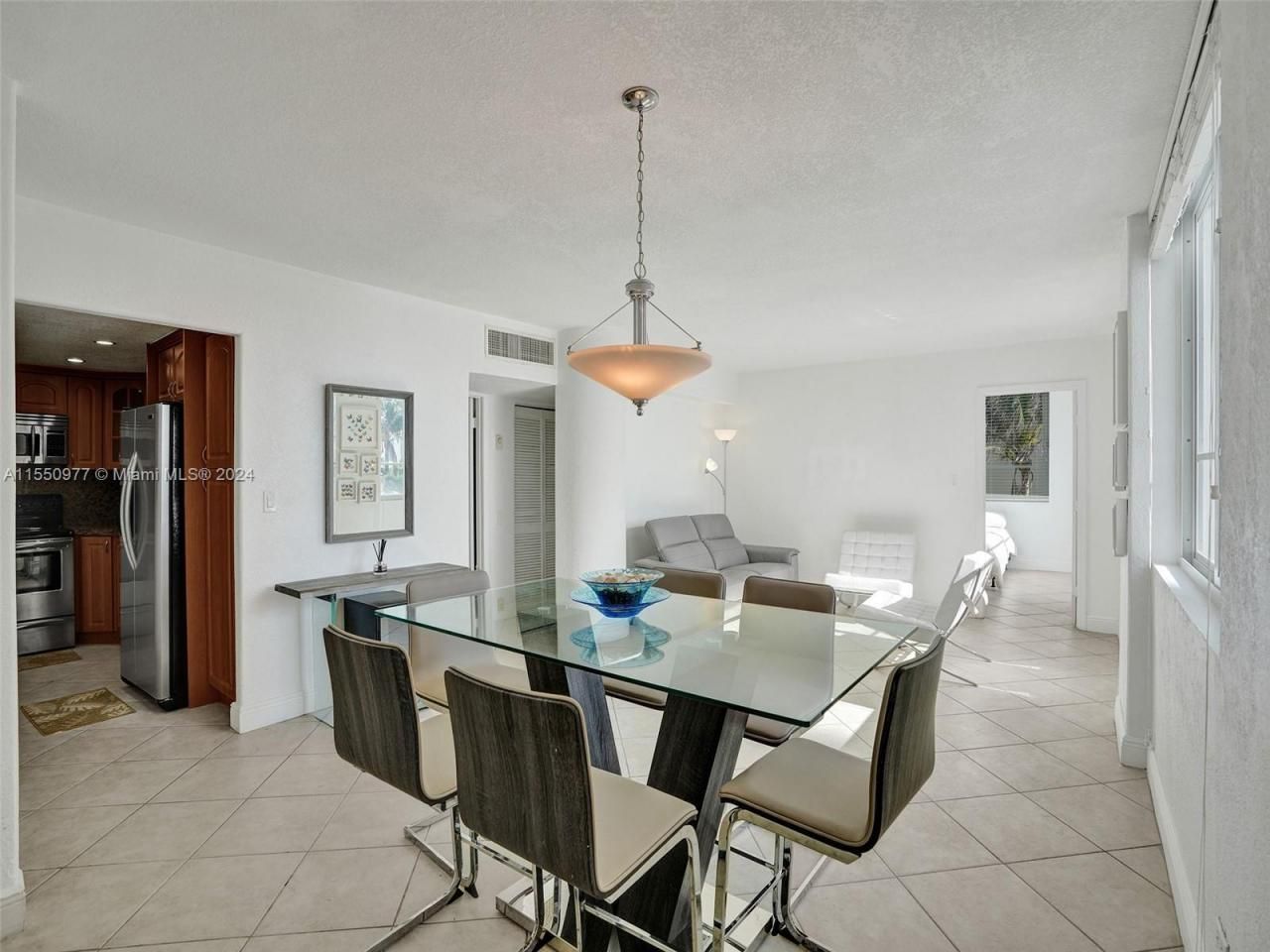 5005 Collins Ave, Unit 725, Miami Beach, FL 33140 Photo