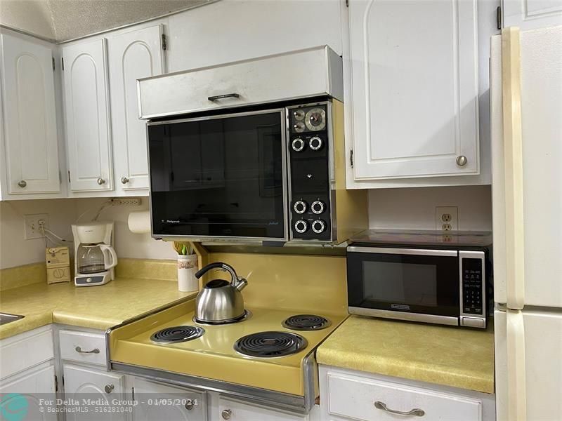 811 S Hollybrook Dr, Unit 203, Pembroke Pines, FL 33025 Photo