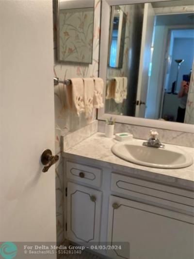 811 S Hollybrook Dr, Unit 203, Pembroke Pines, FL 33025 Photo