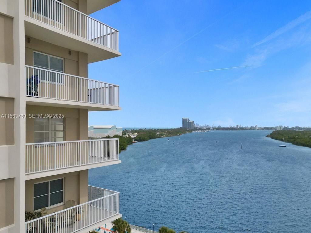300 Bayview Dr, Unit 906, Sunny Isles Beach, FL 33160 Photo