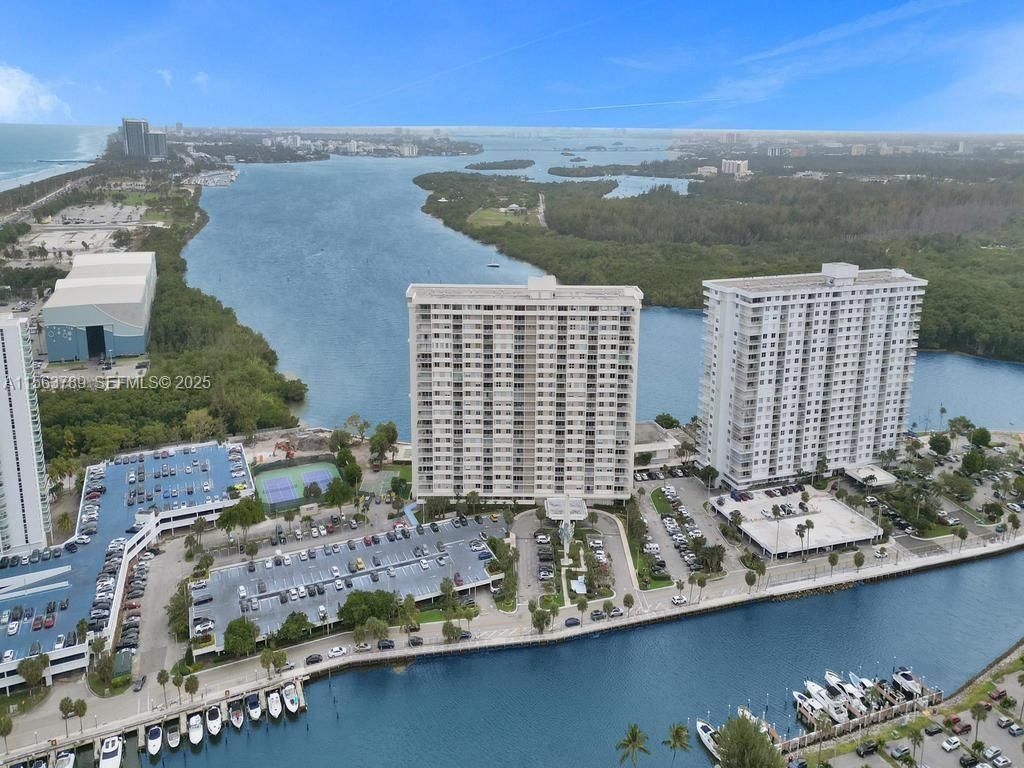 300 Bayview Dr, Unit 906, Sunny Isles Beach, FL 33160 Photo