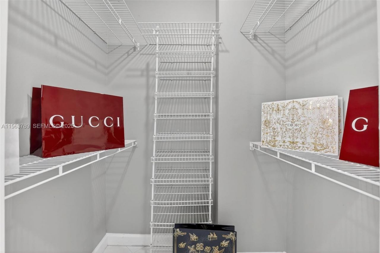 300 Bayview Dr, Unit 906, Sunny Isles Beach, FL 33160 Photo