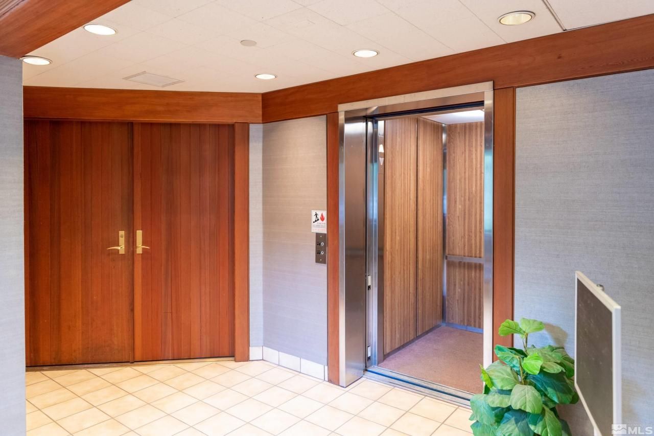 889 Alder Avenue, Unit 300, Incline Village, NV 89451 Photo