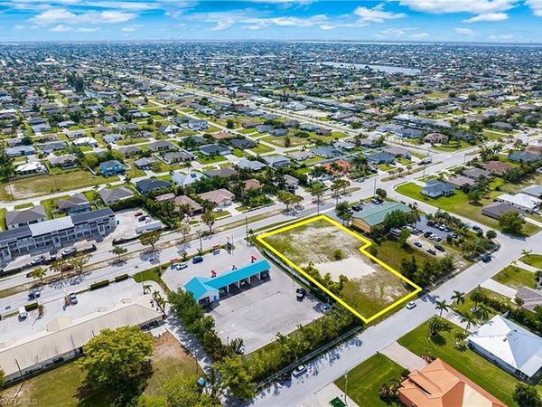 3834 Chiquita BLVD S, CAPE CORAL, FL 33914