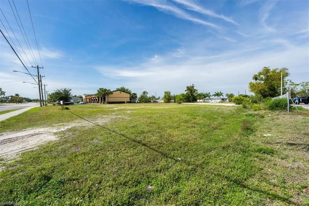 3834 Chiquita Blvd S, Cape Coral, FL 33914 Photo