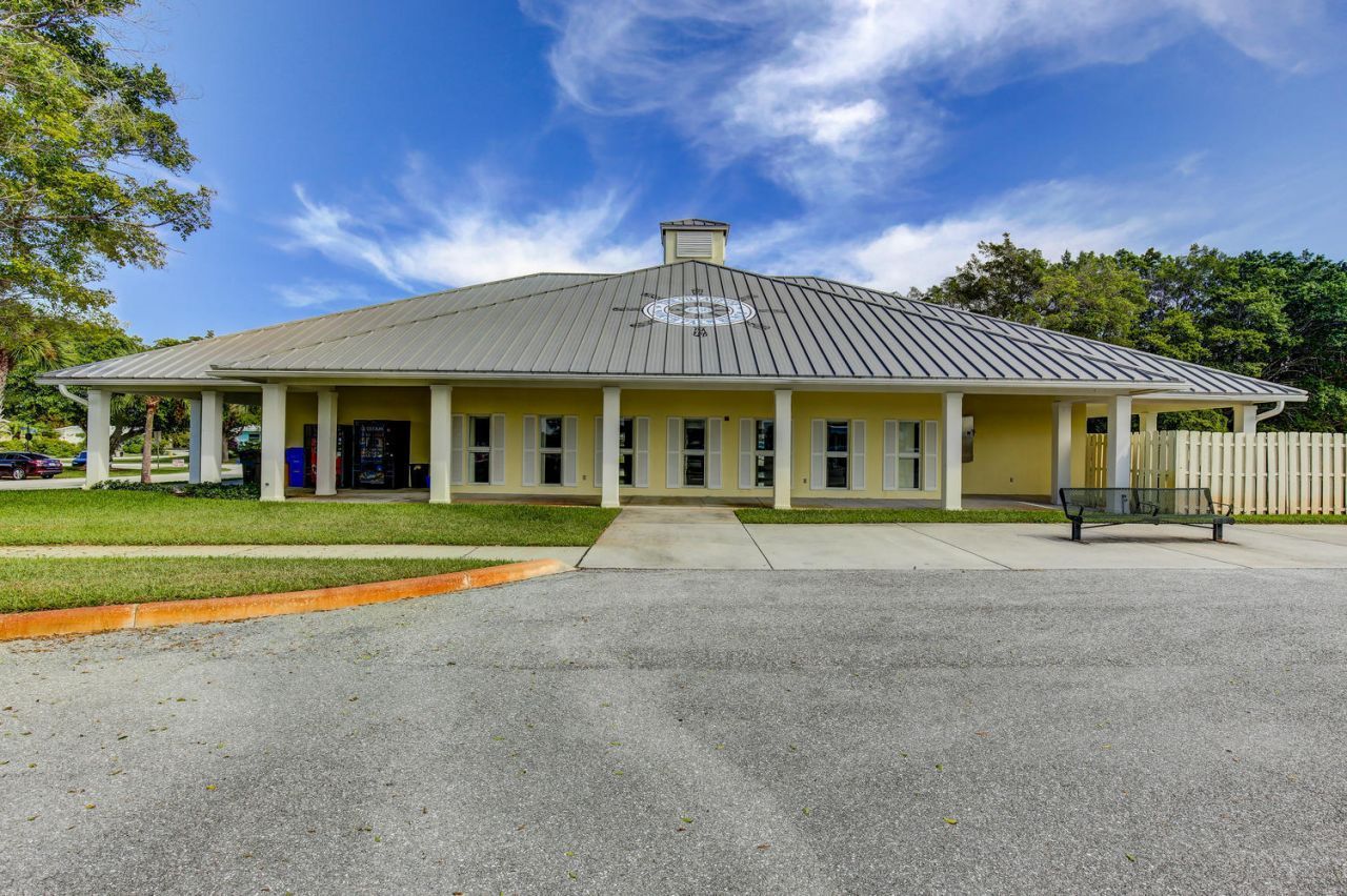 1101 Prosperity Village Drive, North Palm Beach, FL 33410 Photo