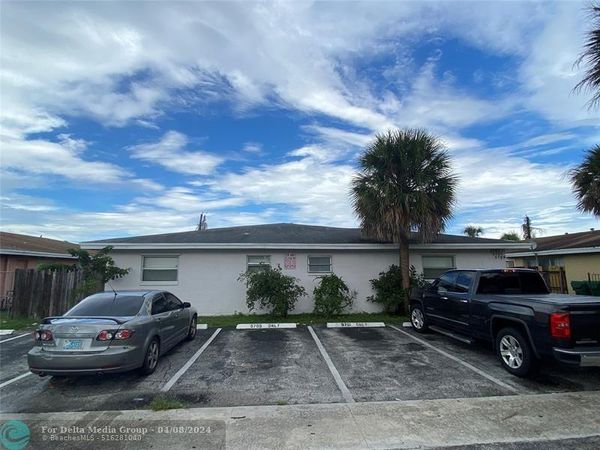 5709 NW 27th Court, Fort Lauderdale, FL 33313