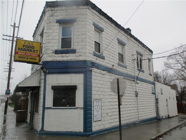 4324 Warner Road, Cleveland, OH 44105