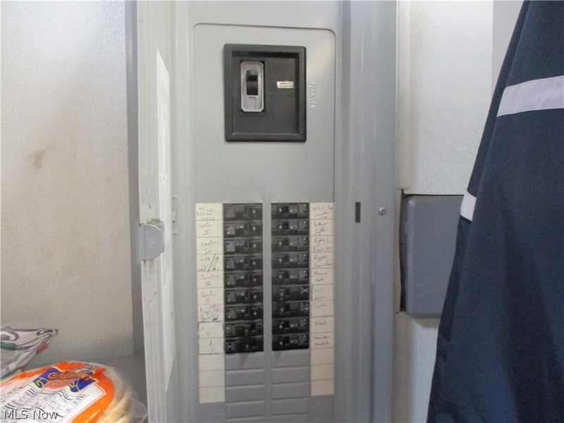 4324 Warner Road, Cleveland, OH 44105 Photo 17