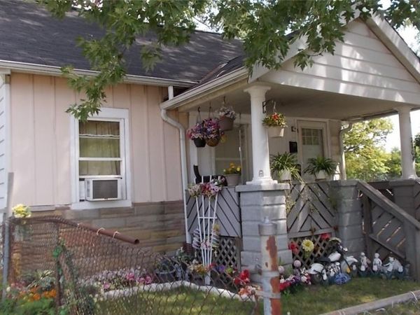 7104 Dearborn Avenue, Cleveland, OH 44102
