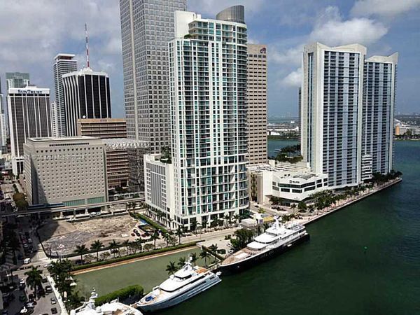 475 BRICKELL AV, Unit 2415, Miami, FL 33131