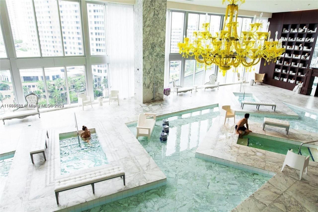 475 Brickell Av, Unit 2415, Miami, FL 33131 Photo