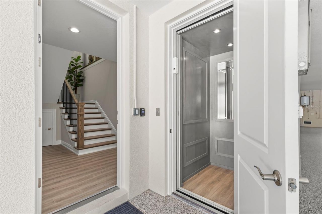 47a Bayview Court S, Saint Petersburg, FL 33711 Photo