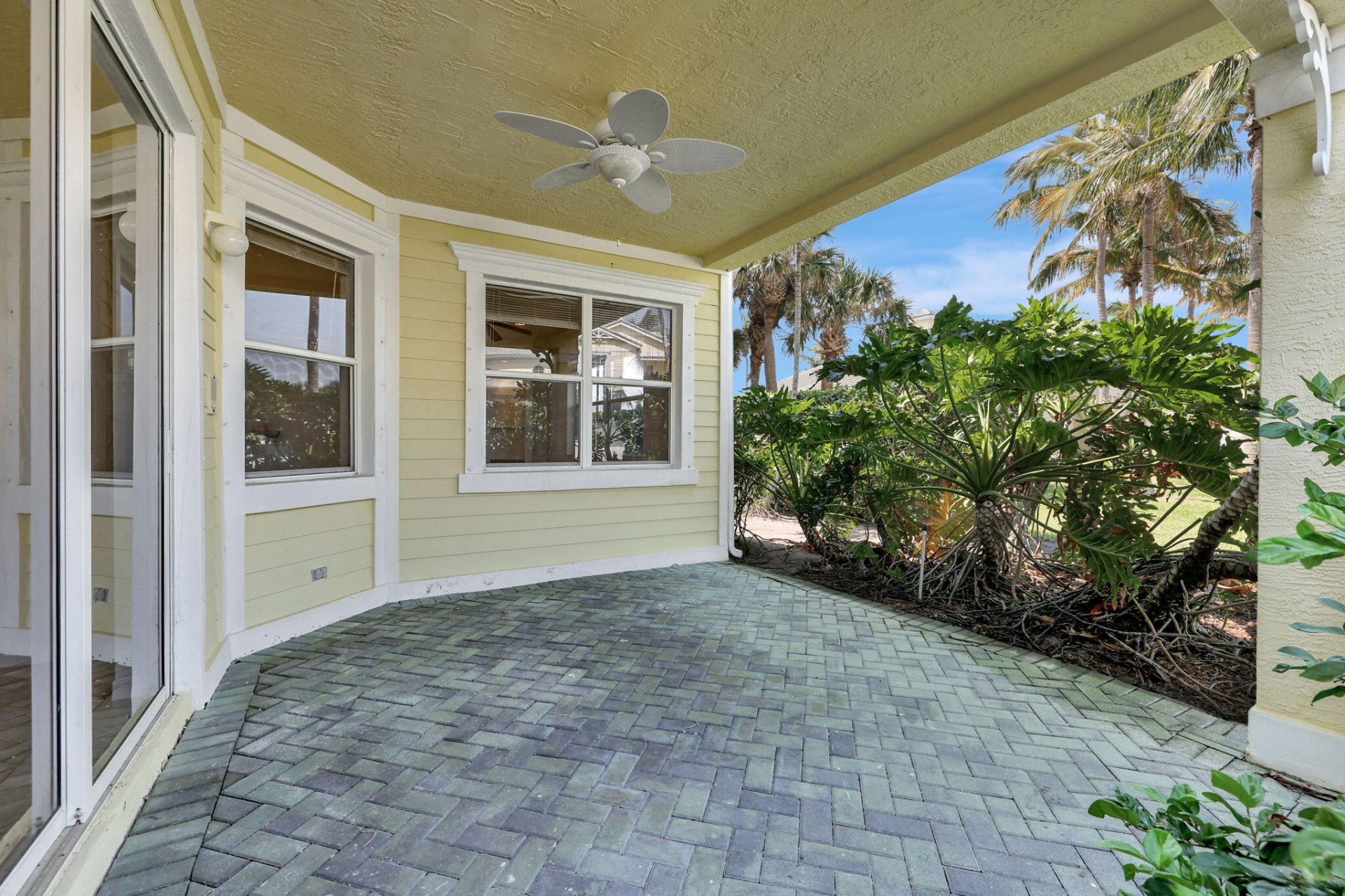 1907 Mariner Bay Boulevard, Fort Pierce, FL 34949 Photo