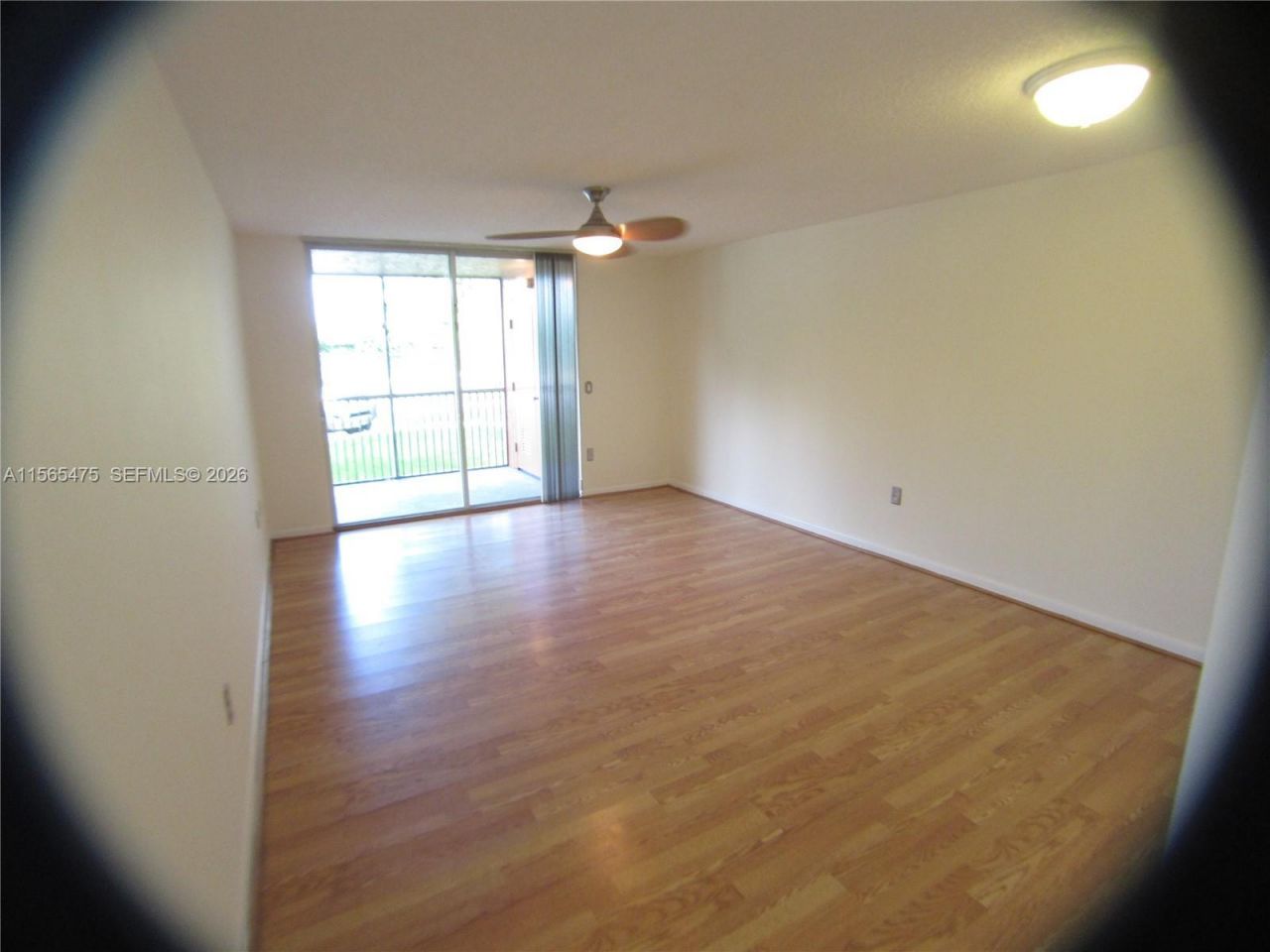 8363 Lake Dr, Unit 101, Doral, FL 33166 Photo