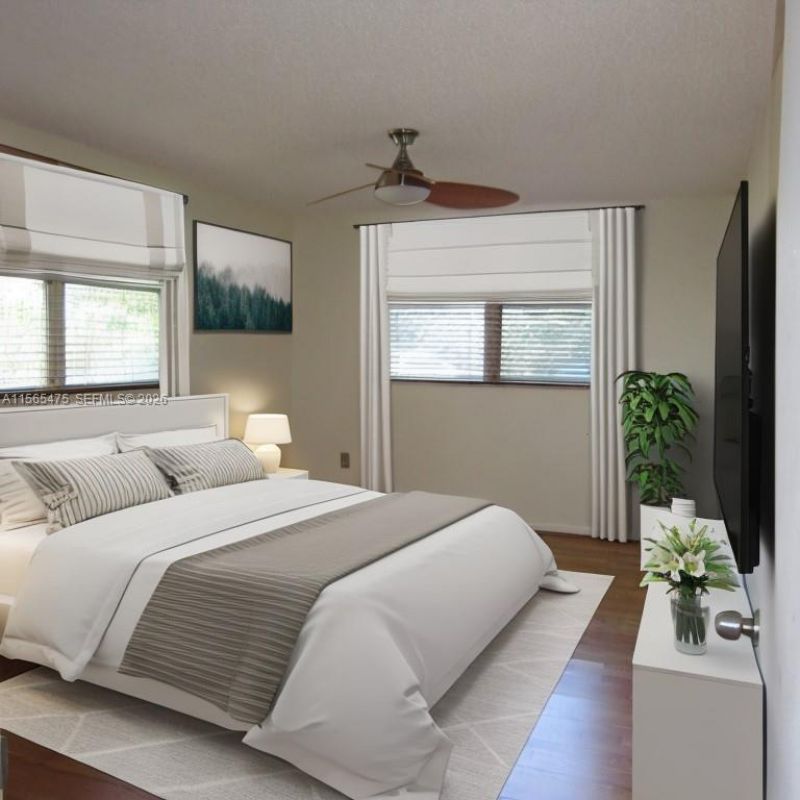 8363 Lake Dr, Unit 101, Doral, FL 33166 Photo