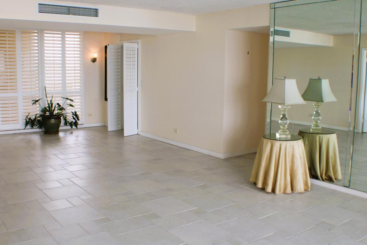 132 Lakeshore Drive, Unit 718, North Palm Beach, FL 33408 Photo