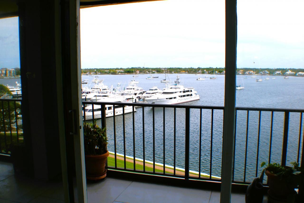 132 Lakeshore Drive, Unit 718, North Palm Beach, FL 33408 Photo