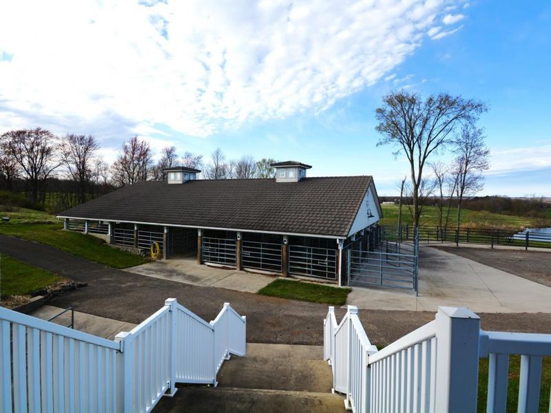 1345 Legend Lane, Alexandria, OH 43001 Photo 44