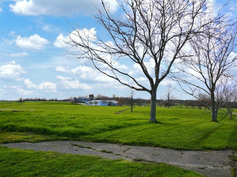 1345 Legend Lane, Alexandria, OH 43001 Photo 5