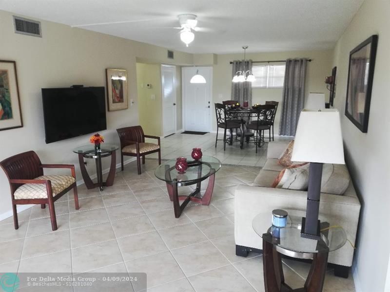 9420 S Hollybrook Lake Drive, Unit 305, Pembroke Pines, FL 33025 Photo
