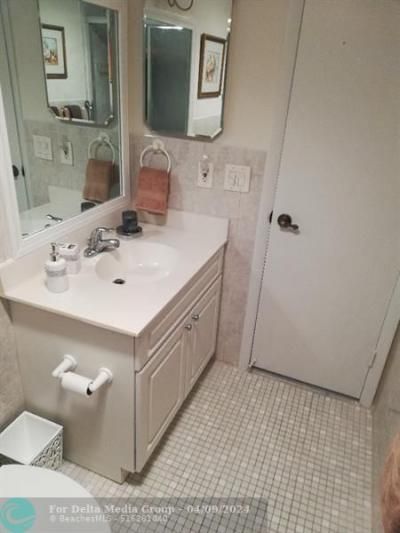 9420 S Hollybrook Lake Drive, Unit 305, Pembroke Pines, FL 33025 Photo