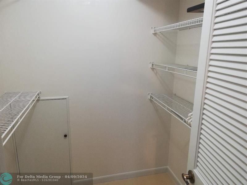 9420 S Hollybrook Lake Drive, Unit 305, Pembroke Pines, FL 33025 Photo