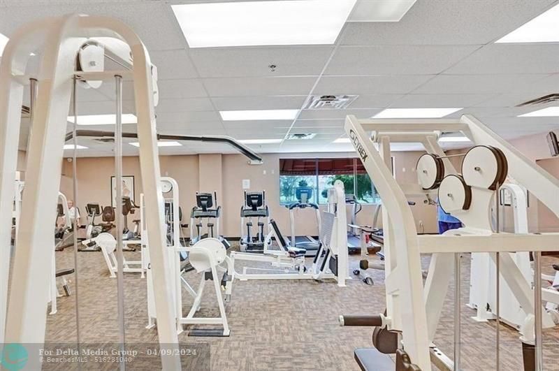 9420 S Hollybrook Lake Drive, Unit 305, Pembroke Pines, FL 33025 Photo