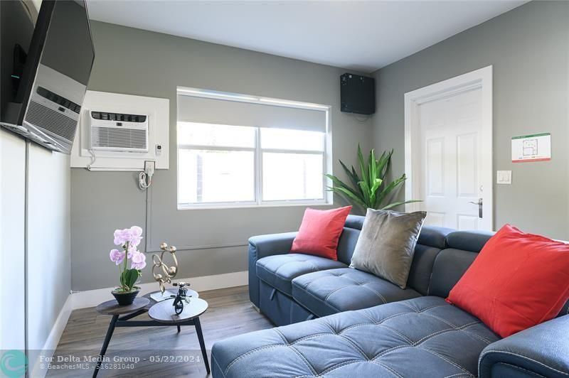 1020 N Victoria Park Road, Unit 27, Fort Lauderdale, FL 33304 Photo