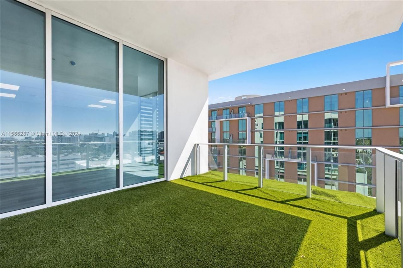 2820 NE 214th St, Unit 909, Aventura, FL 33180 Photo