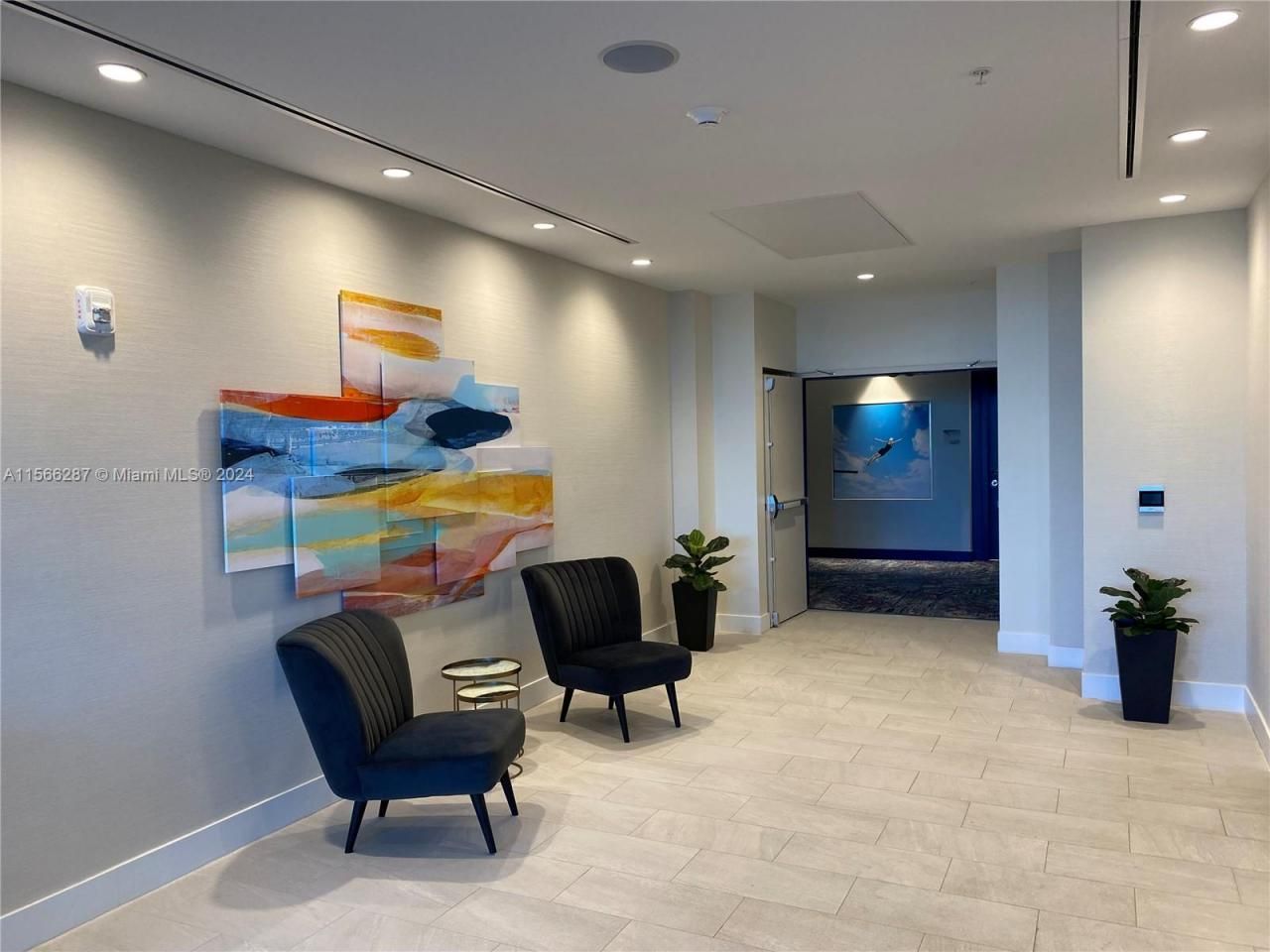 2820 NE 214th St, Unit 909, Aventura, FL 33180 Photo