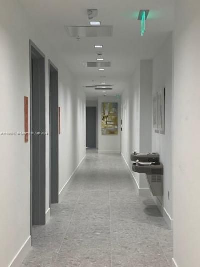 2820 NE 214th St, Unit 909, Aventura, FL 33180 Photo