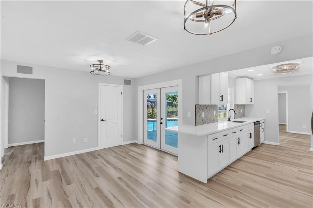 5230 Sarasota Ct, Cape Coral, FL 33904 Photo