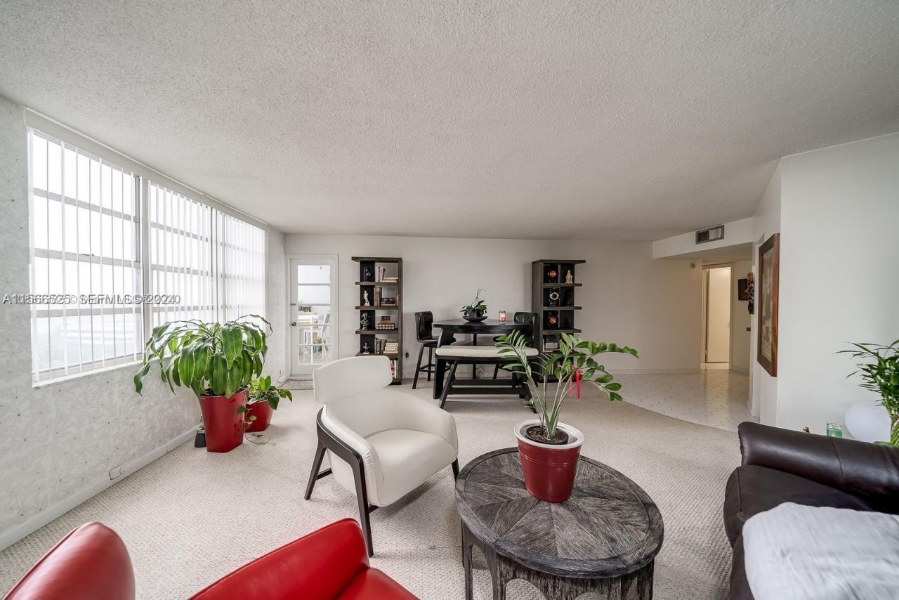 2750 NE 183rd St, Unit 1107, Aventura, FL 33160 Photo