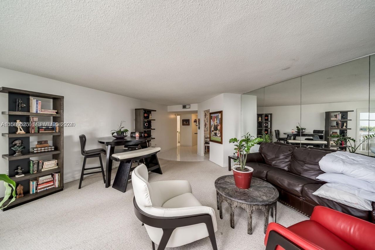 2750 NE 183rd St, Unit 1107, Aventura, FL 33160 Photo