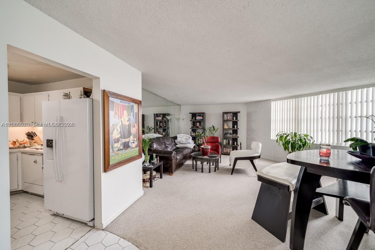 2750 NE 183rd St, Unit 1107, Aventura, FL 33160 Photo