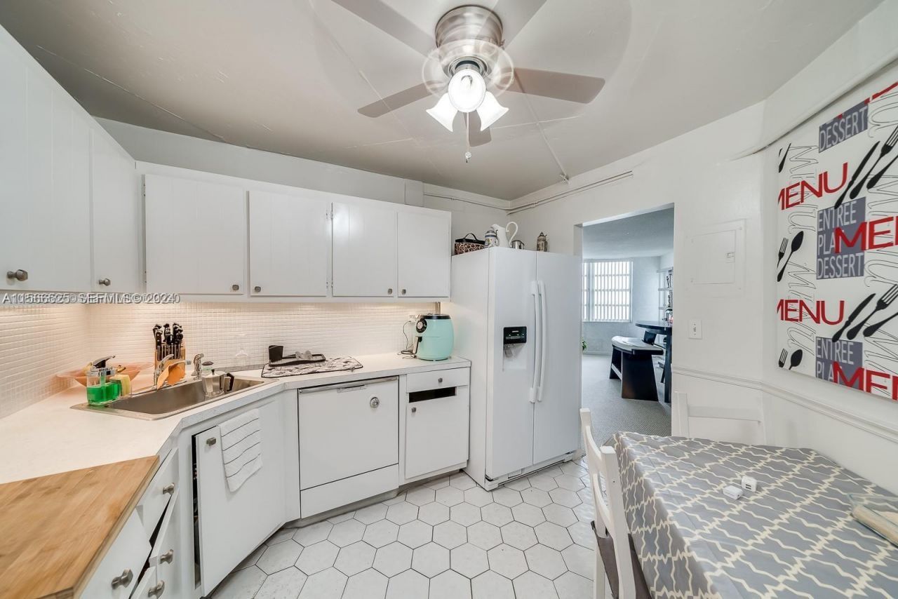 2750 NE 183rd St, Unit 1107, Aventura, FL 33160 Photo