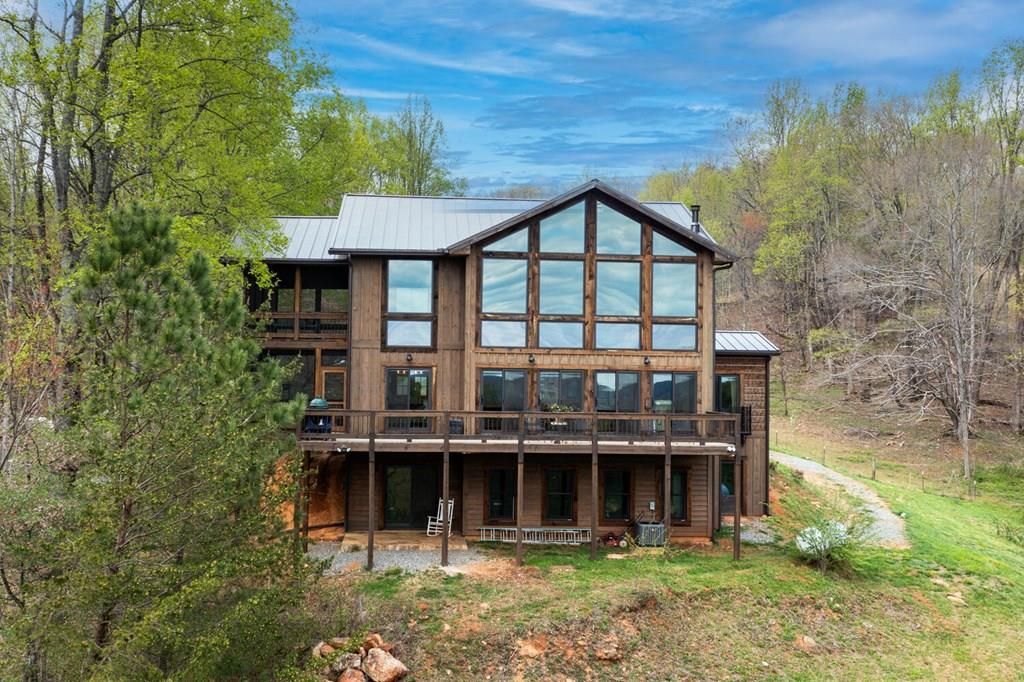 466 Scrougetown Road, Ellijay, GA 30636 Main Photo
