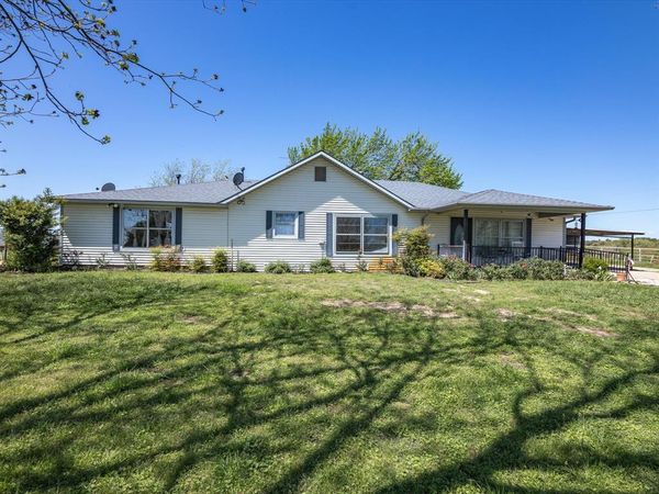 1006 County Road 2475, Alvord, TX 76225