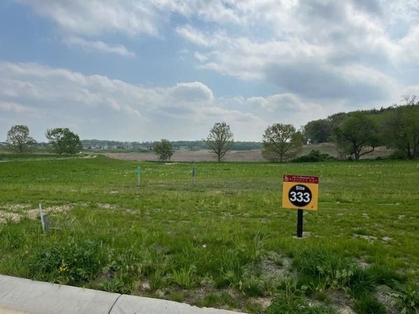 4920 Home Stretch Drive, Waunakee, WI 53597