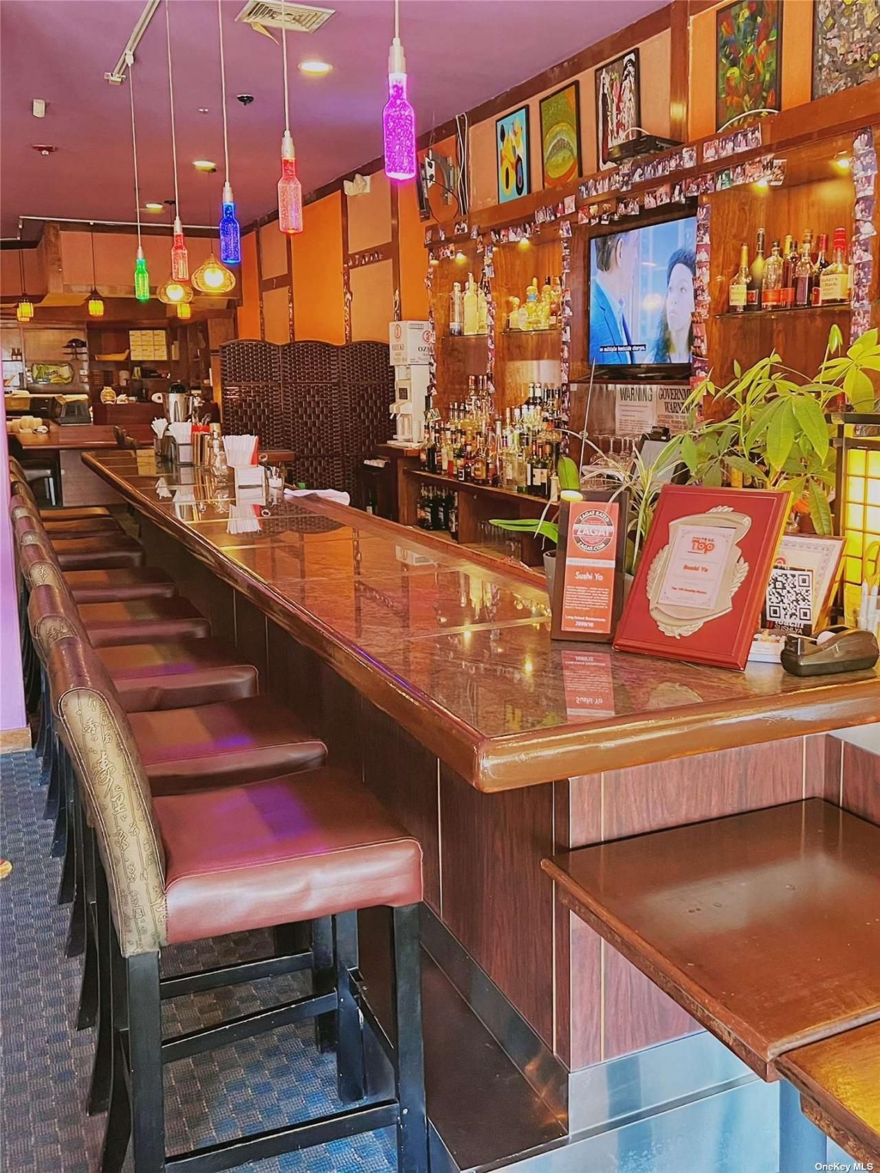 Jericho Turnpike, Garden City Park, NY 11040 Main Photo