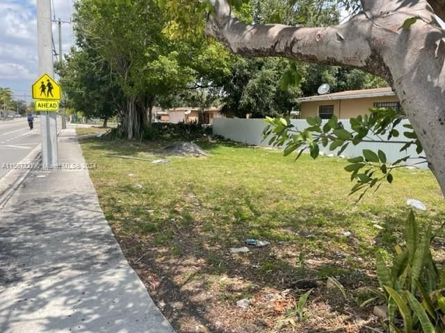 2155 NW 152nd St, Miami Gardens, FL 33054 Photo