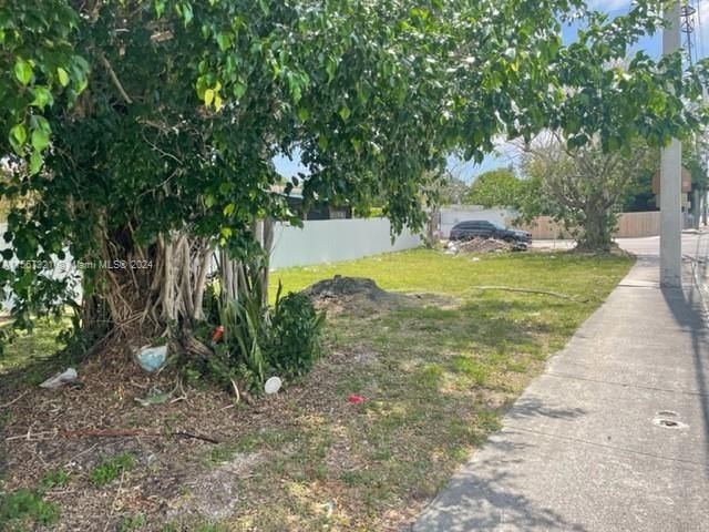 2155 NW 152nd St, Miami Gardens, FL 33054 Photo