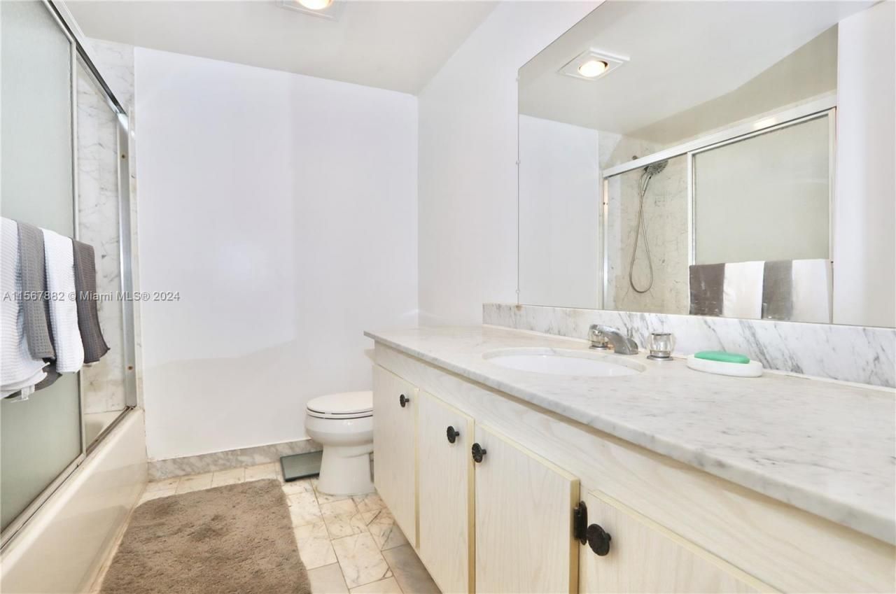 2401 S Ocean Dr, Unit 806, Hollywood, FL 33019 Photo