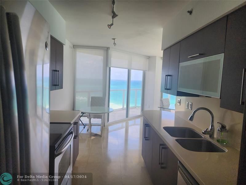 7330 Ocean Terrace, Unit 22-B, Miami Beach, FL 33141 Photo