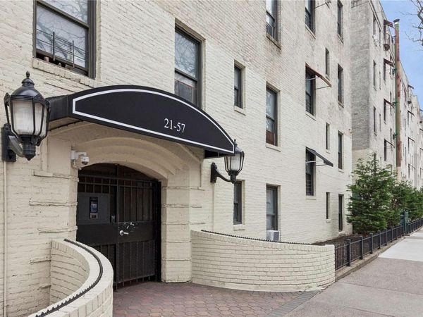 21-57 33rd Street, Unit 4D, Astoria, NY 11105